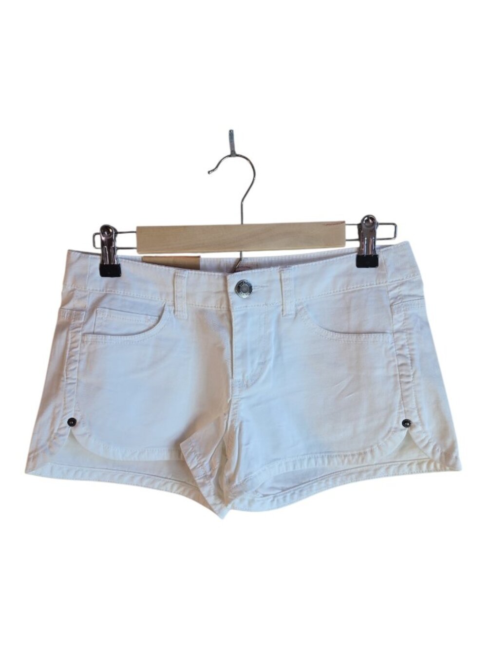 NWT Women’s Mossimo White Shorts Size 3 Size 5 Casual Summer